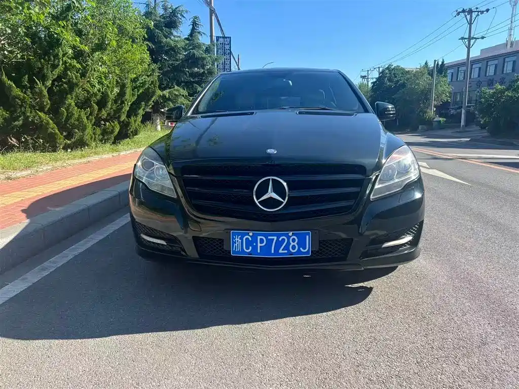 Mercedes-Benz R-Class 2011