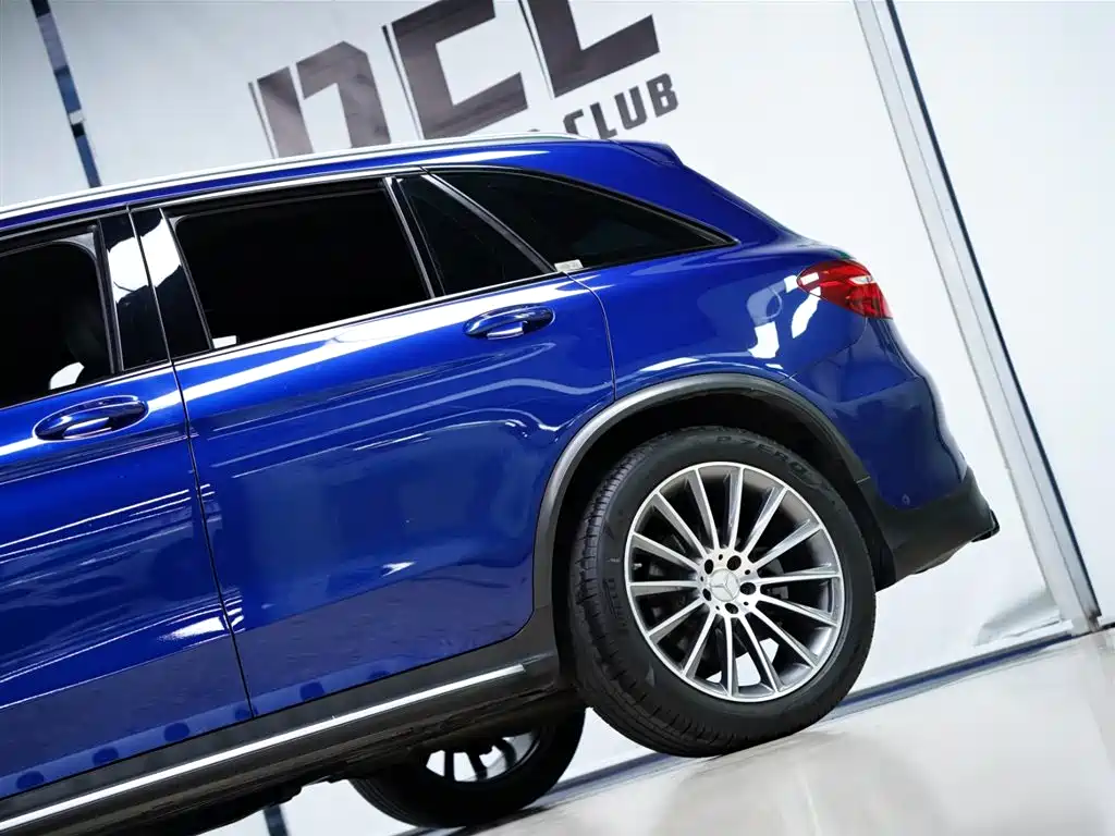 Mercedes-Benz GLC AMG 2019 — фото 20