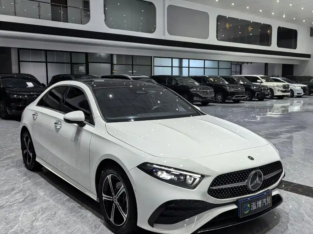 Mercedes-Benz A-Class 2024 — фото 3