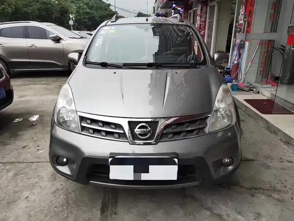 Nissan Livina 2014