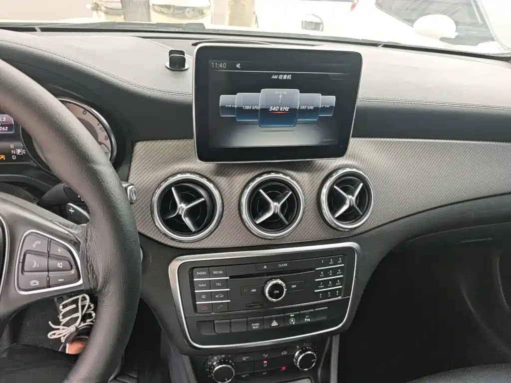 Mercedes-Benz GLA 2016 — фото 13