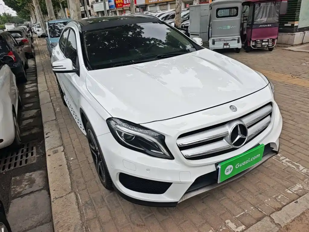 Mercedes-Benz GLA 2016