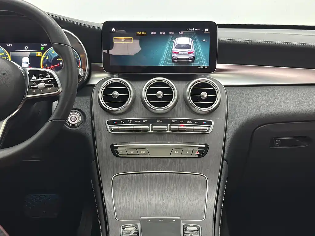 Mercedes-Benz GLC Coupe 2020 — фото 35