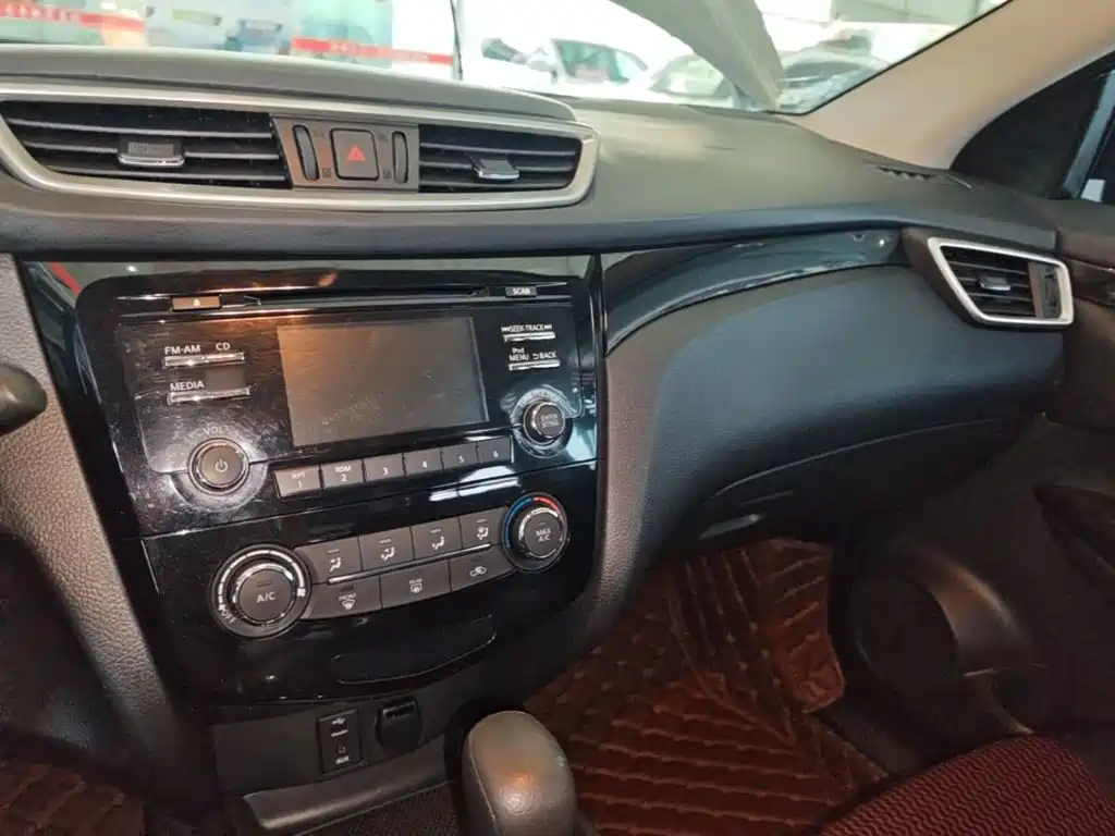Nissan Qashqai 2017 — фото 10