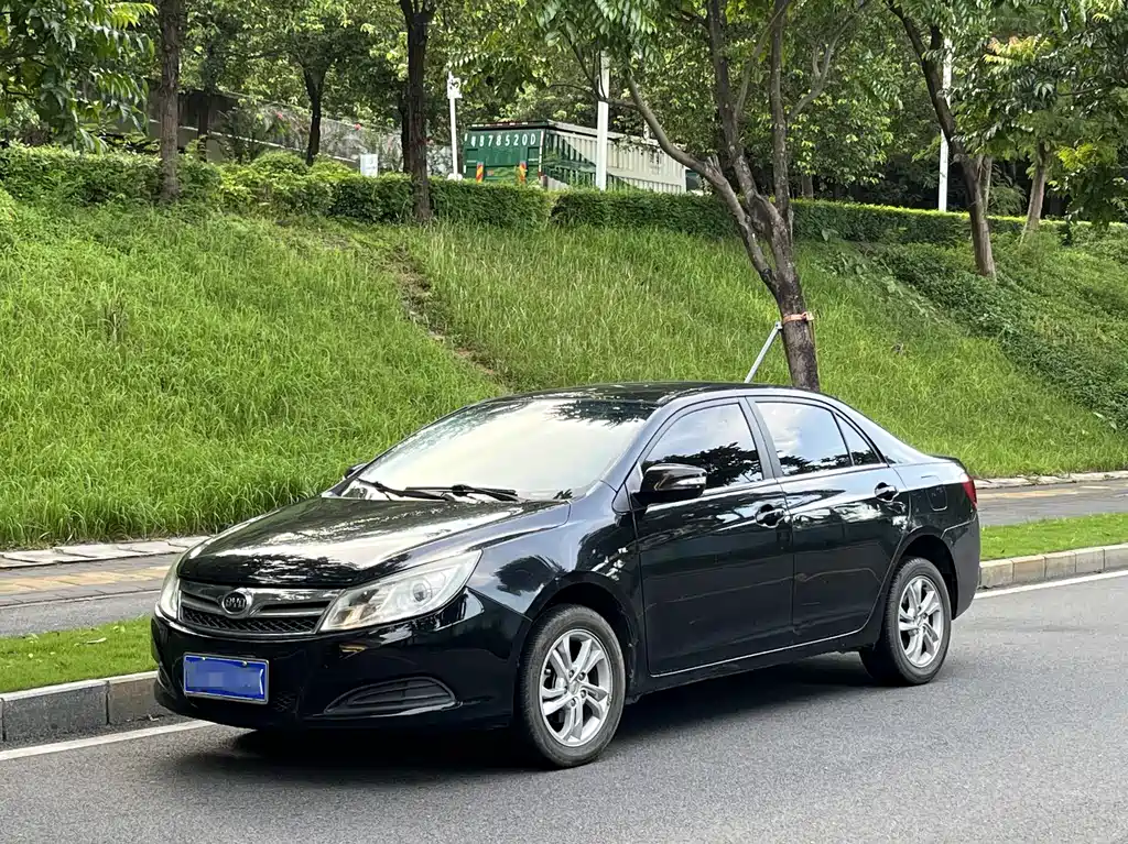 BYD Surui 2014 — фото 1