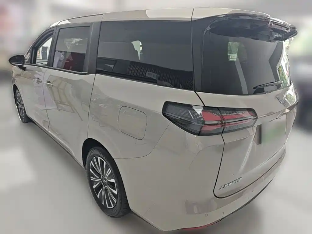 Wuling Starlight 730 EV 2025 — фото 9