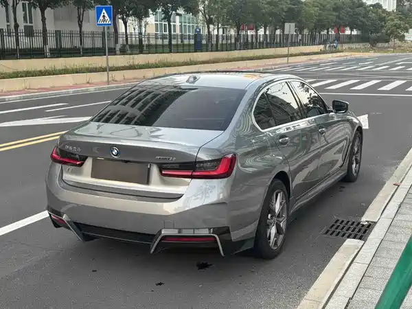 BMW i3 2022