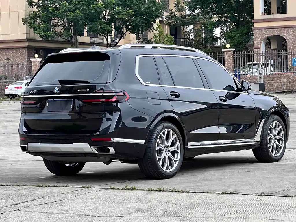 BMW X7 2024