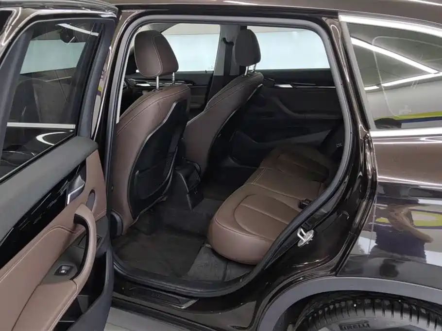BMW X1 2020 — фото 11