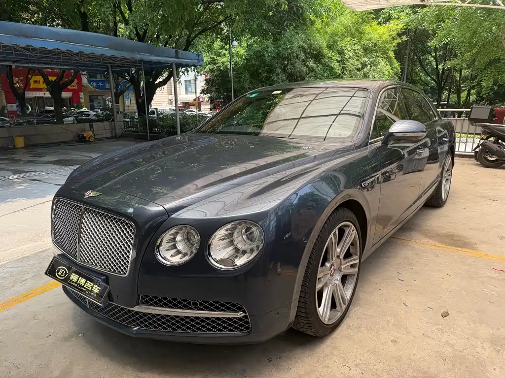 Bentley Flying Spur 2014 — фото 1
