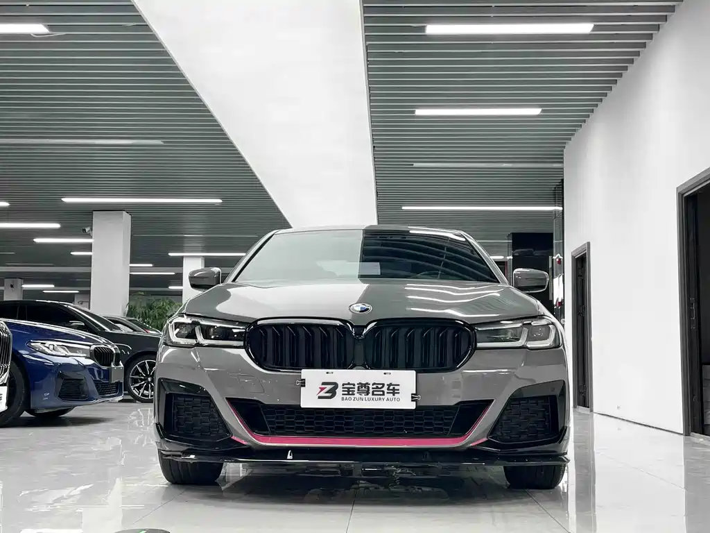 BMW 5 Series 2021 — фото 2
