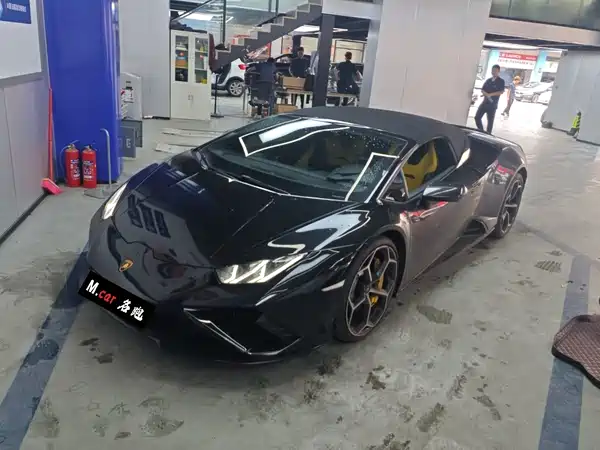 Lamborghini Huracan 2023