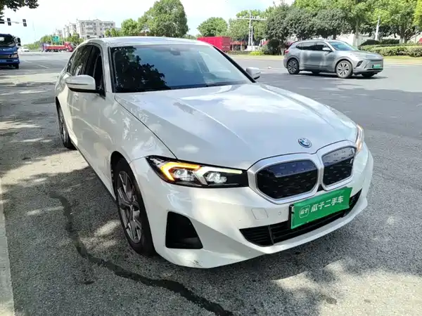 BMW i3 2023