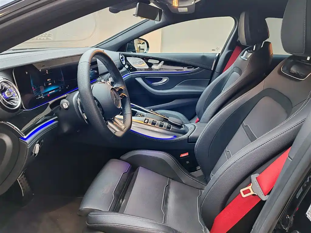 Mercedes-Benz AMG GT 2025 — фото 15