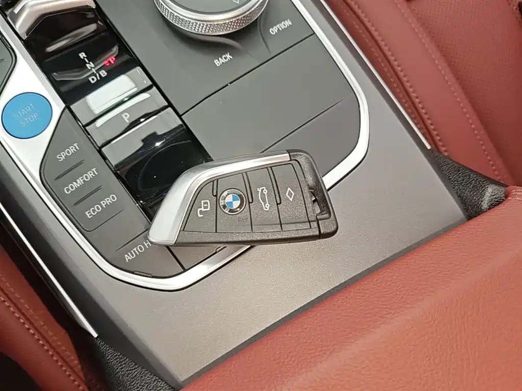 BMW i3 2025 — фото 9