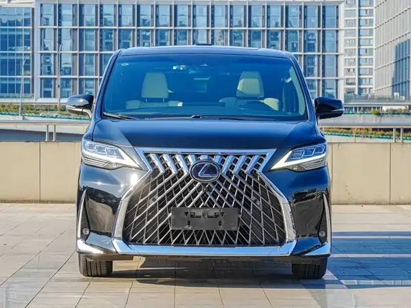 Lexus LM 2020