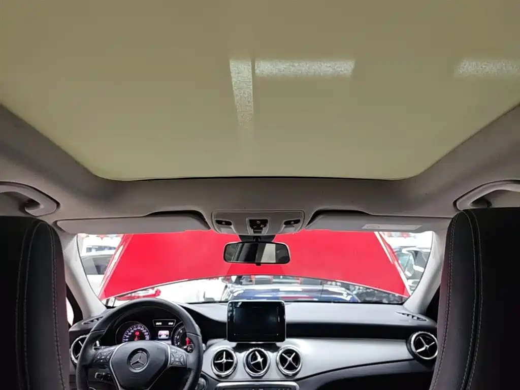 Mercedes-Benz GLA 2016 — фото 18