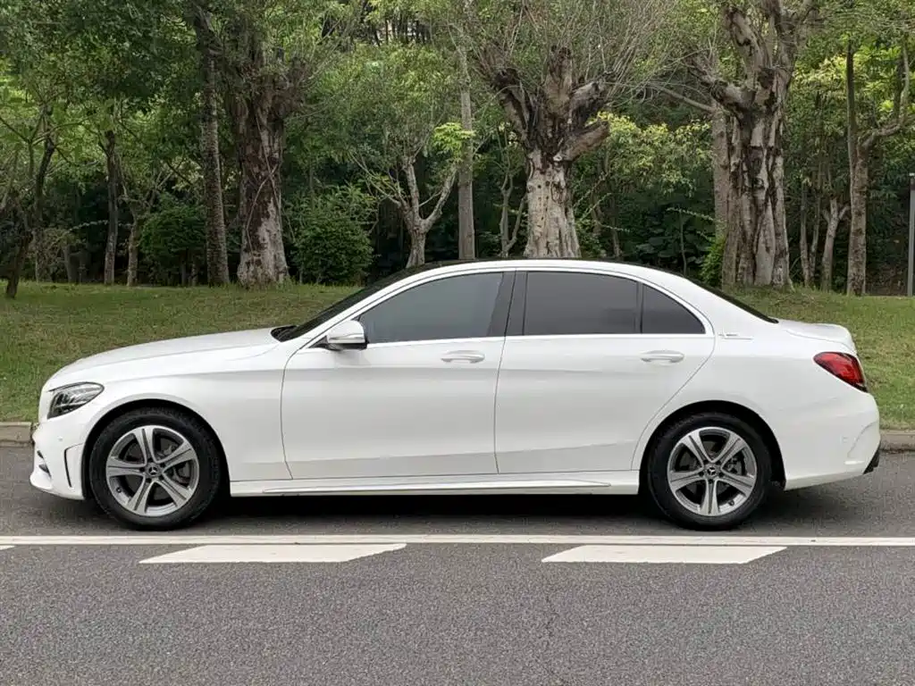 Mercedes-Benz C-Class 2019
