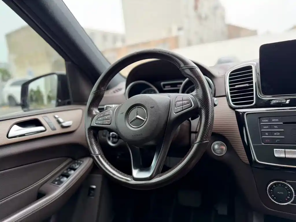 Mercedes-Benz GLE 2019 — фото 7