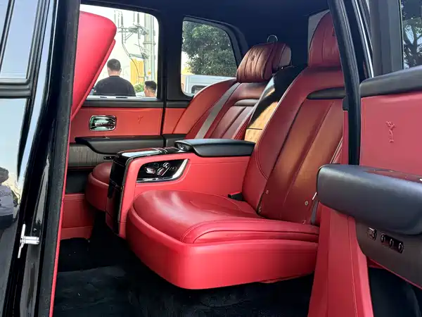 Rolls-Royce Cullinan 2020