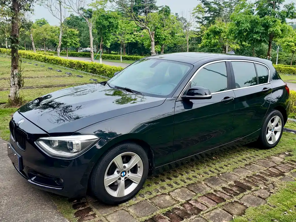 BMW 1 Series 2012 — фото 26