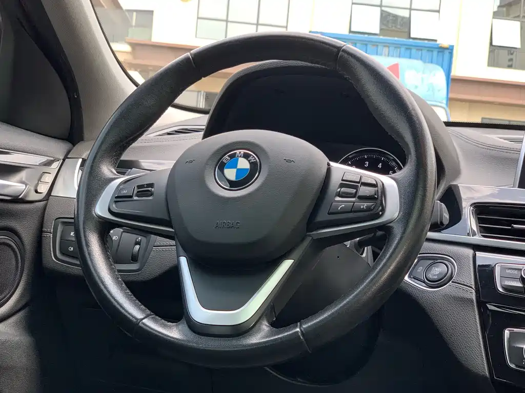 BMW X2 2019 — фото 18