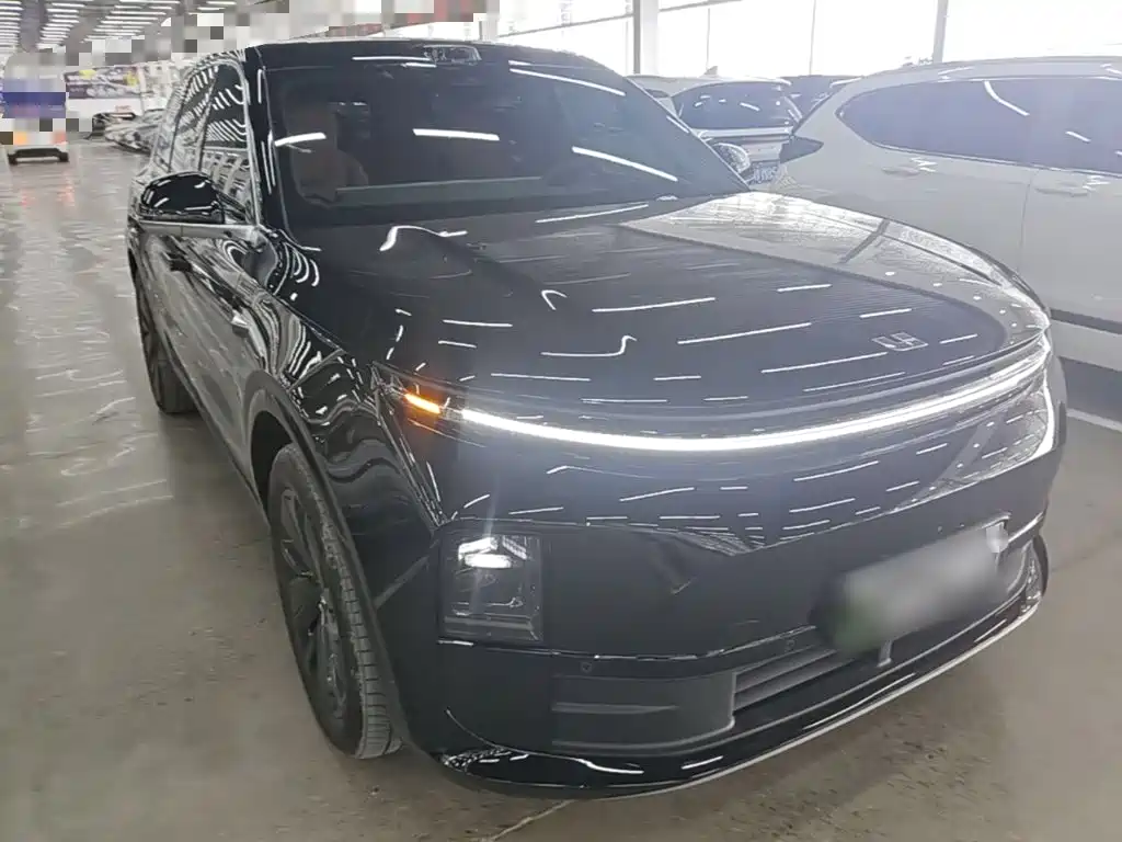 Li Auto Li L6 2025