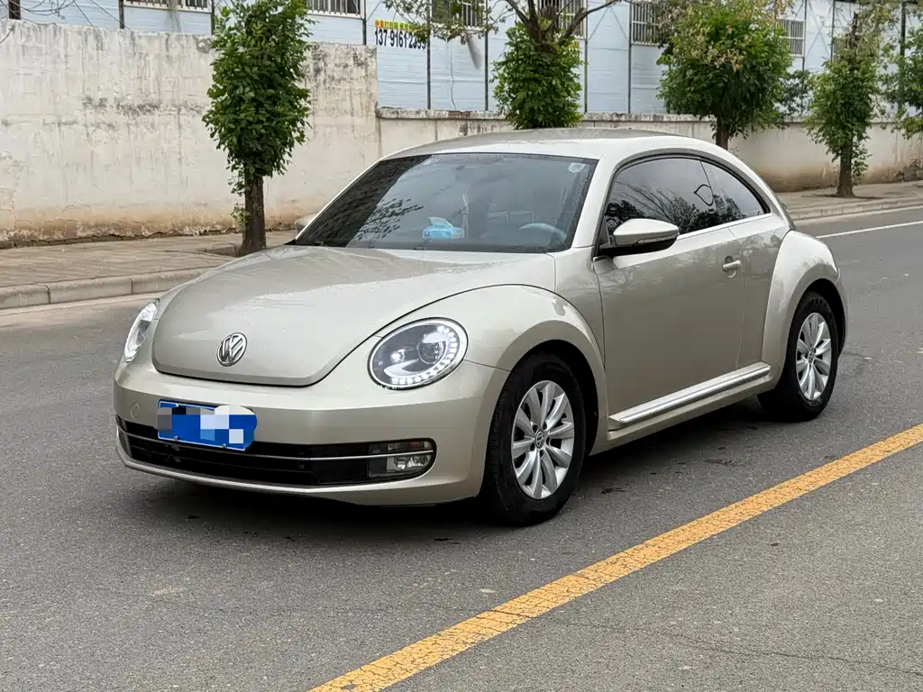 Volkswagen Beetle 2015 — фото 1