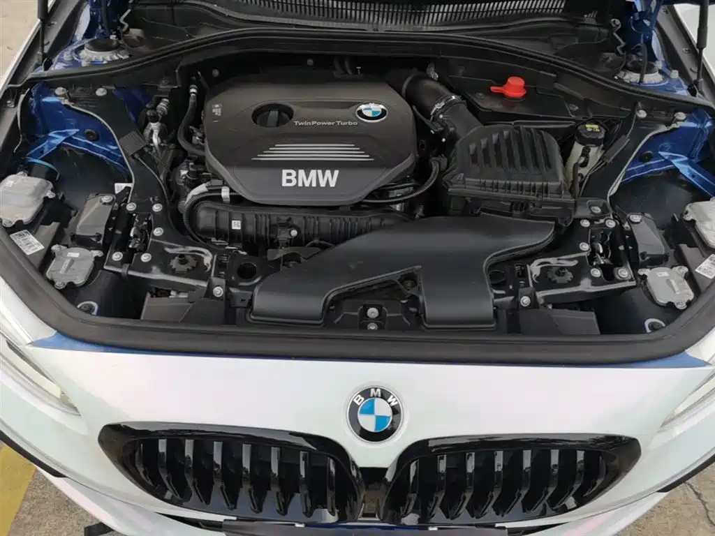 BMW 1 Series 2017 — фото 20