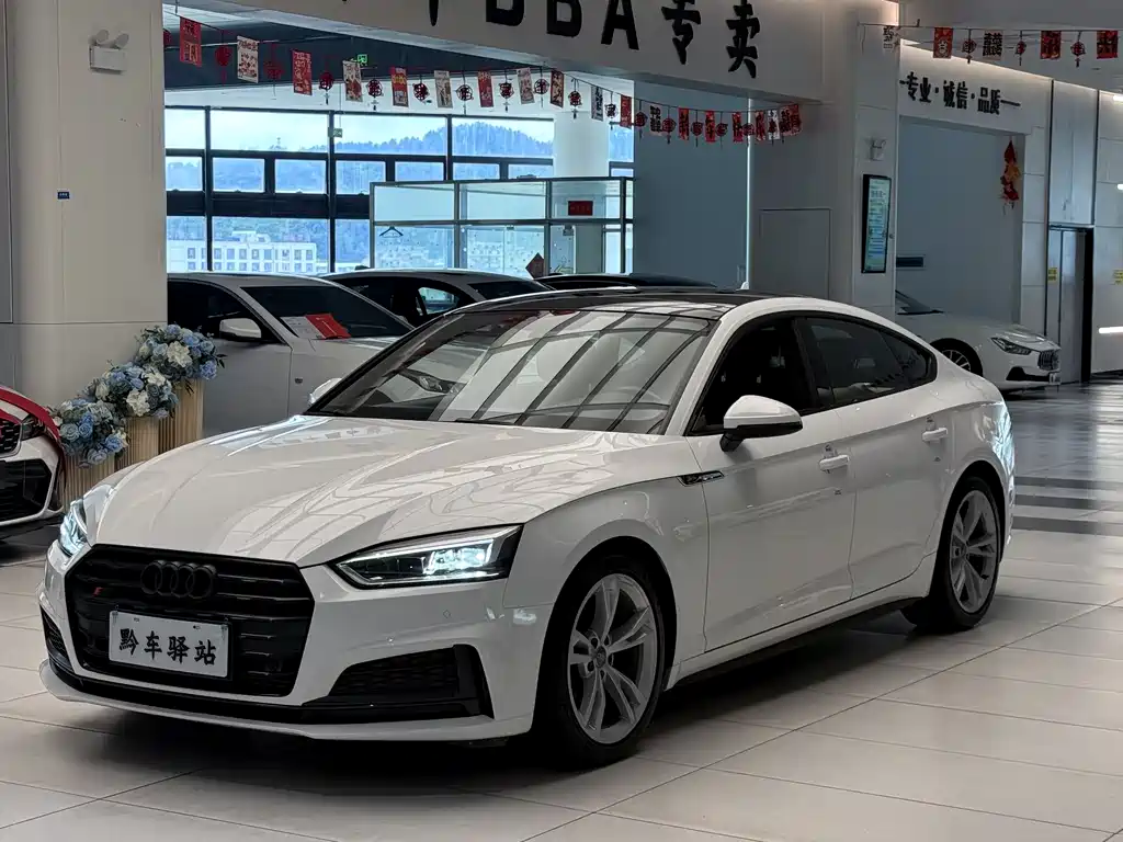 Audi A5 2019 — фото 1