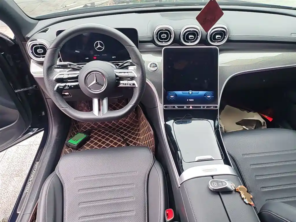 Mercedes-Benz C-Class 2023 — фото 10