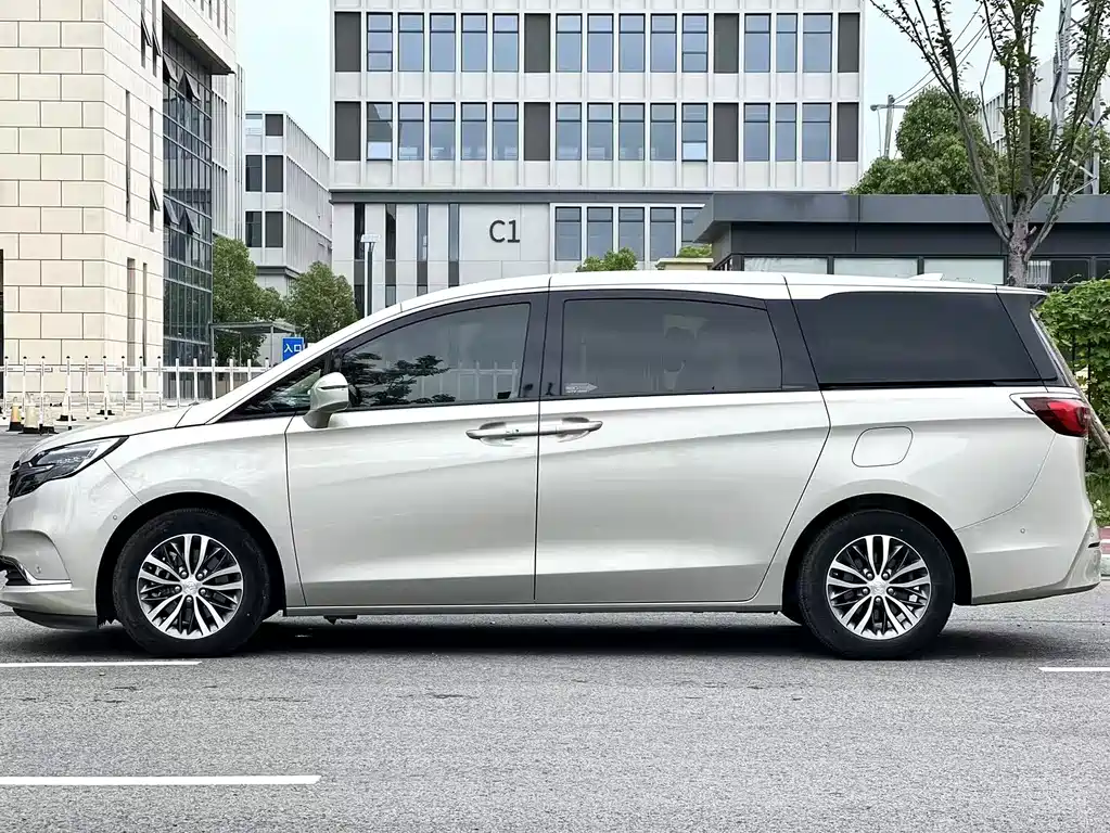 Buick GL8 2022