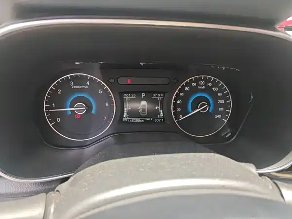 Dongfeng Scenery 580 2018