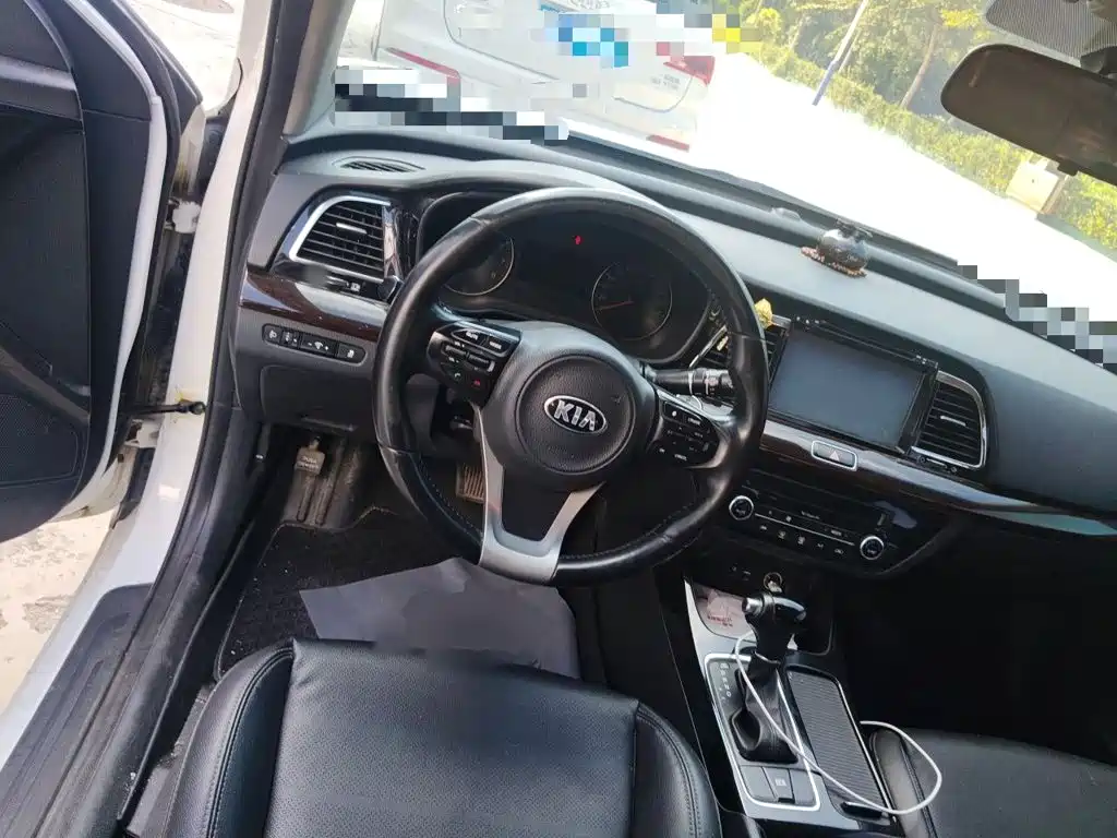 Kia K4 2015 — фото 11