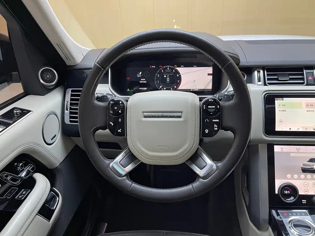 Land Rover Range Rover 2018 — фото 11
