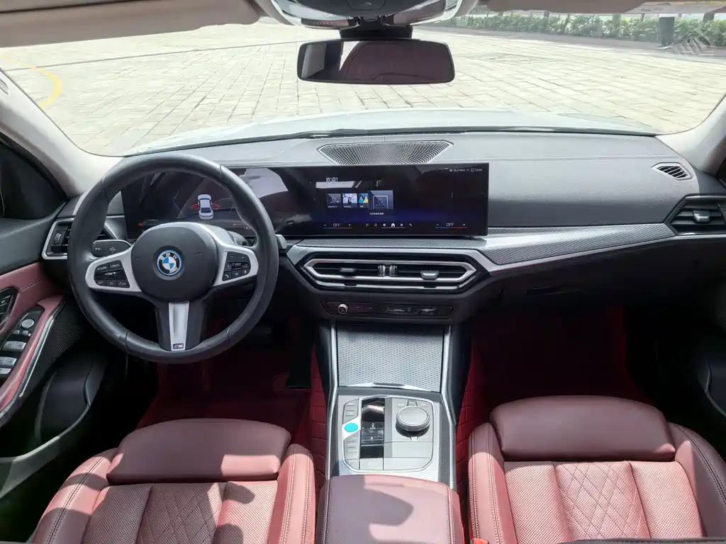 BMW i3 2024 — фото 12