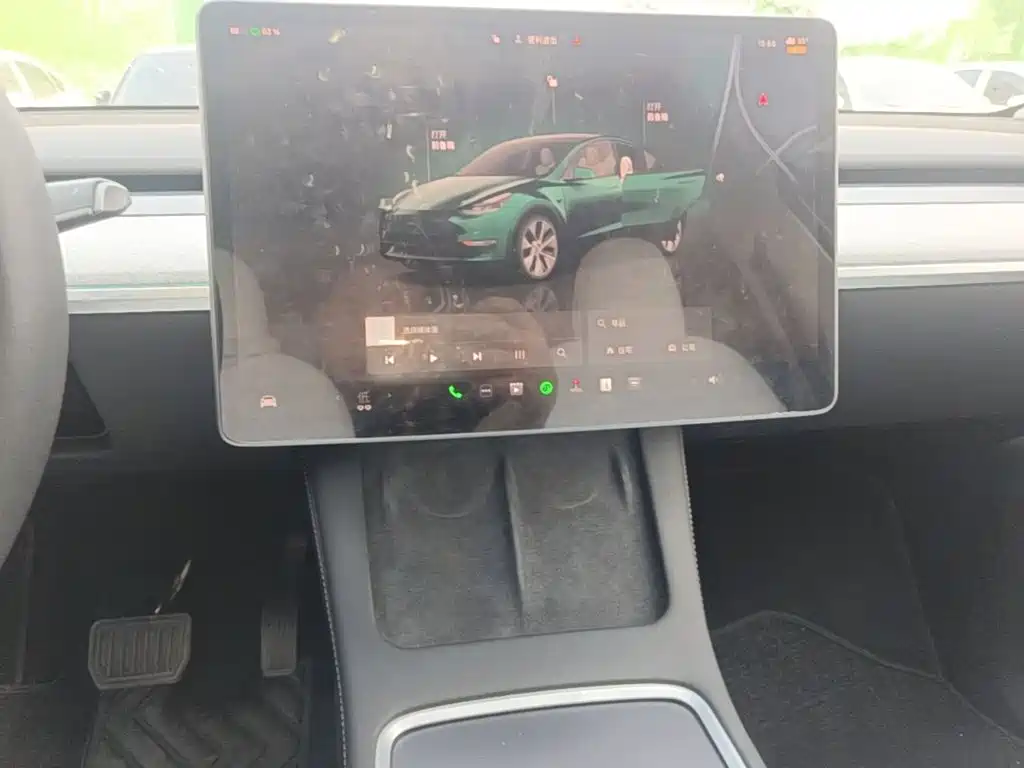 Tesla Model Y 2022 — фото 13
