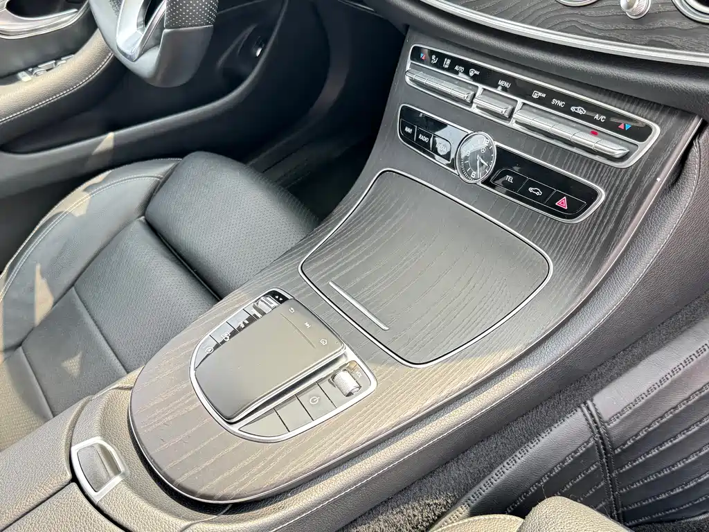 Mercedes-Benz E-Class 2019 — фото 6
