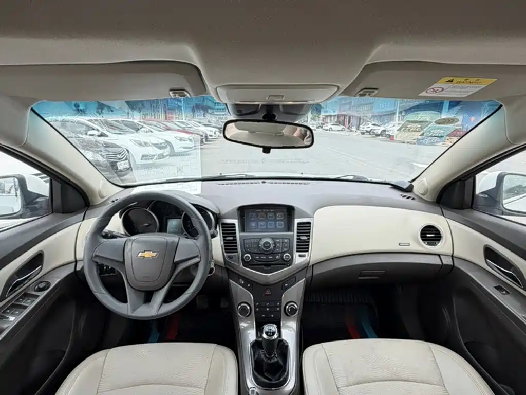 Chevrolet Cruze 2017 — фото 17