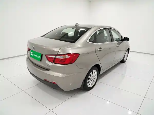 Changan Yuexiang V7 2017