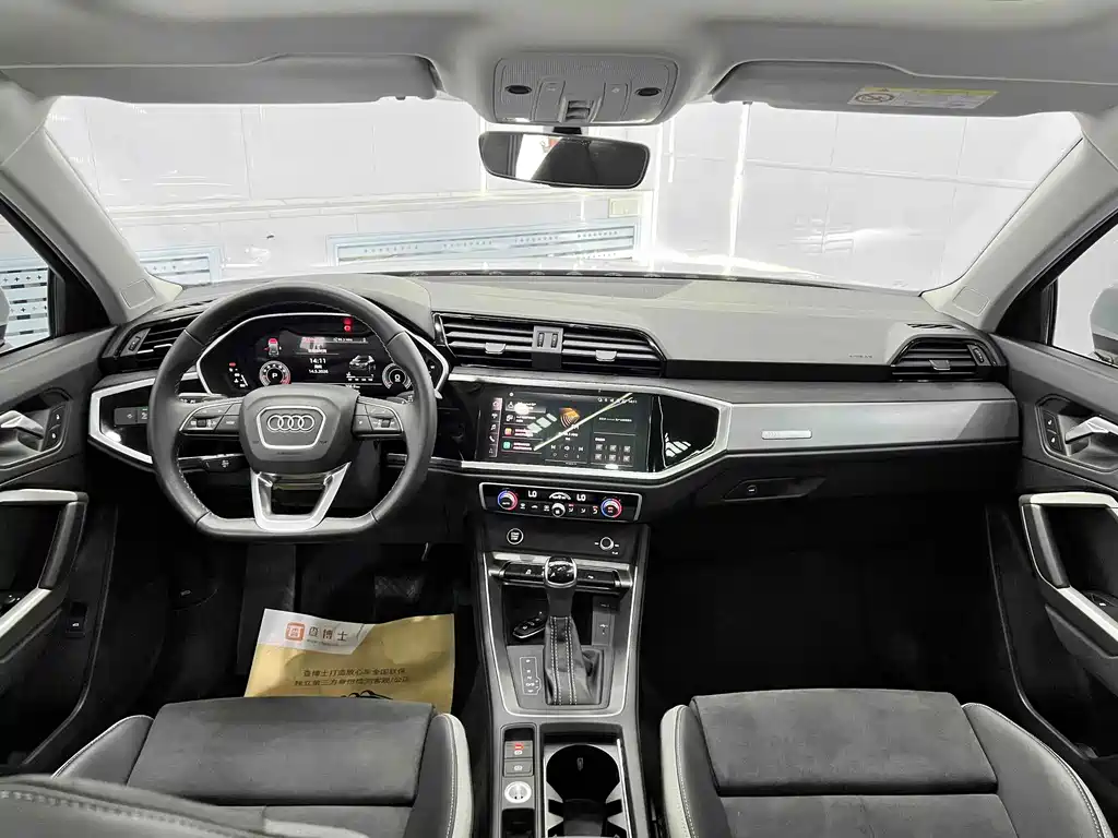 Audi Q3 2022 — фото 17