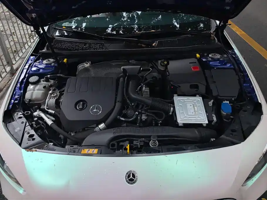Mercedes-Benz A-Class 2020 — фото 10