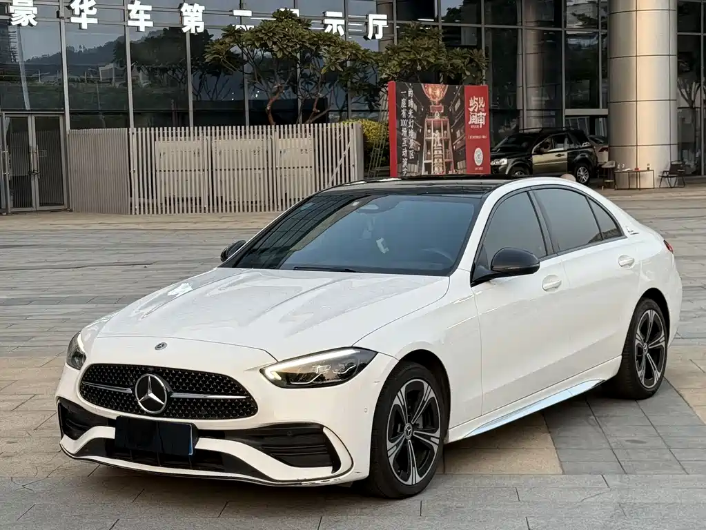 Mercedes-Benz C-Class 2022 — фото 1
