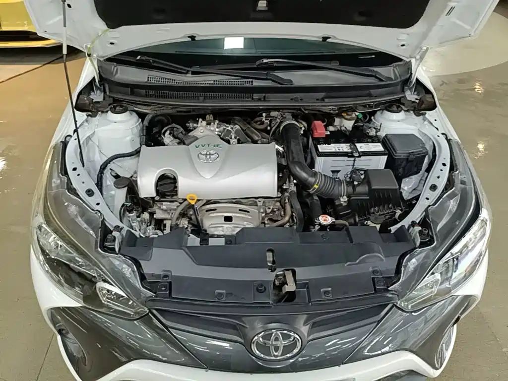 Toyota Yaris L 2019 — фото 20