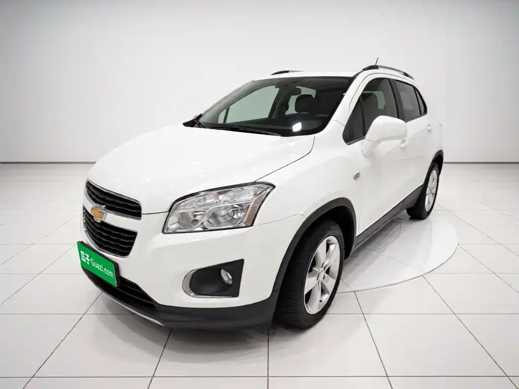 Chevrolet Trax 2015 — фото 1