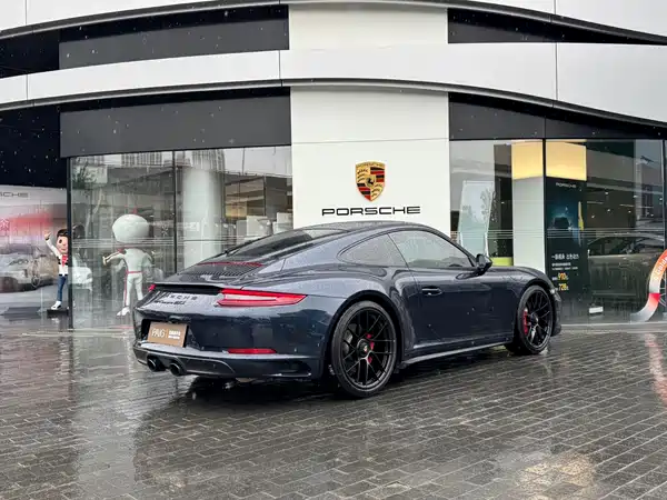 Porsche 911 2019