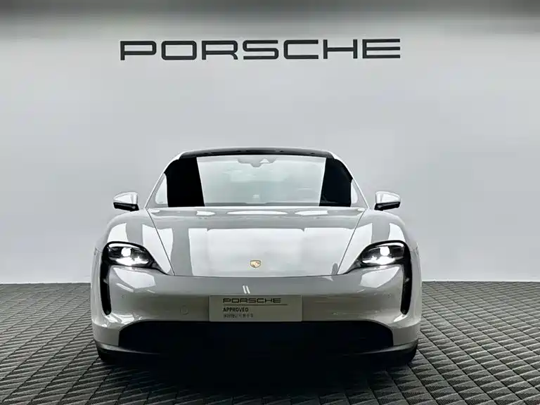 Porsche Taycan 2021 — фото 2
