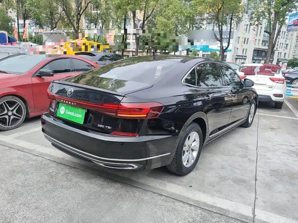 Volkswagen Passat 2022