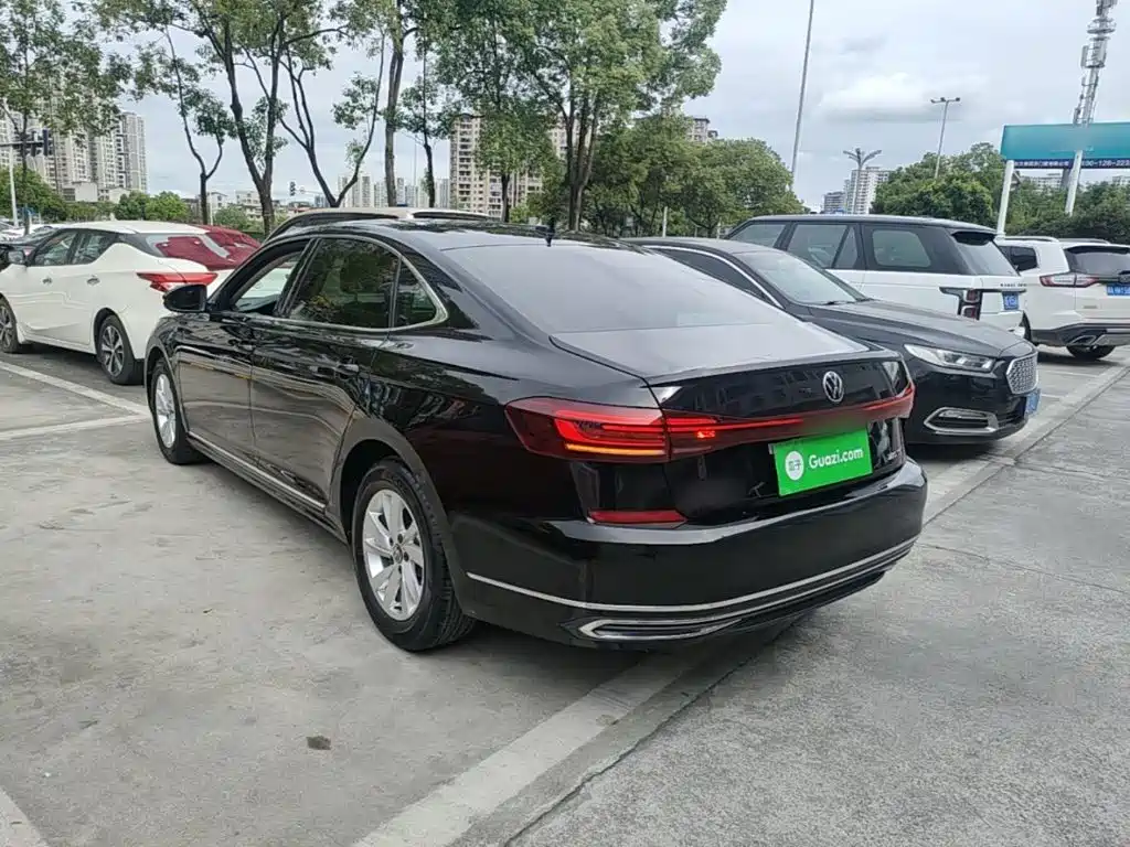 Volkswagen Passat 2022