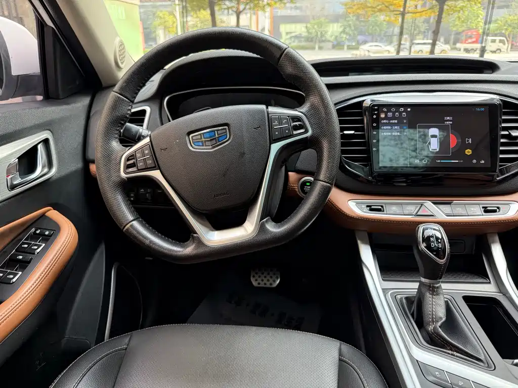Geely Vision X6 2018 — фото 11
